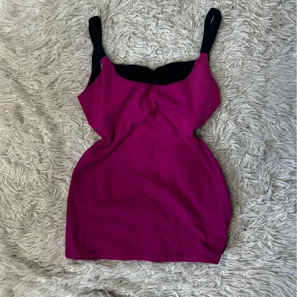 ◾️❤️Lululemon Multi Way Tank With Built In Bra - Picture 2 of 6